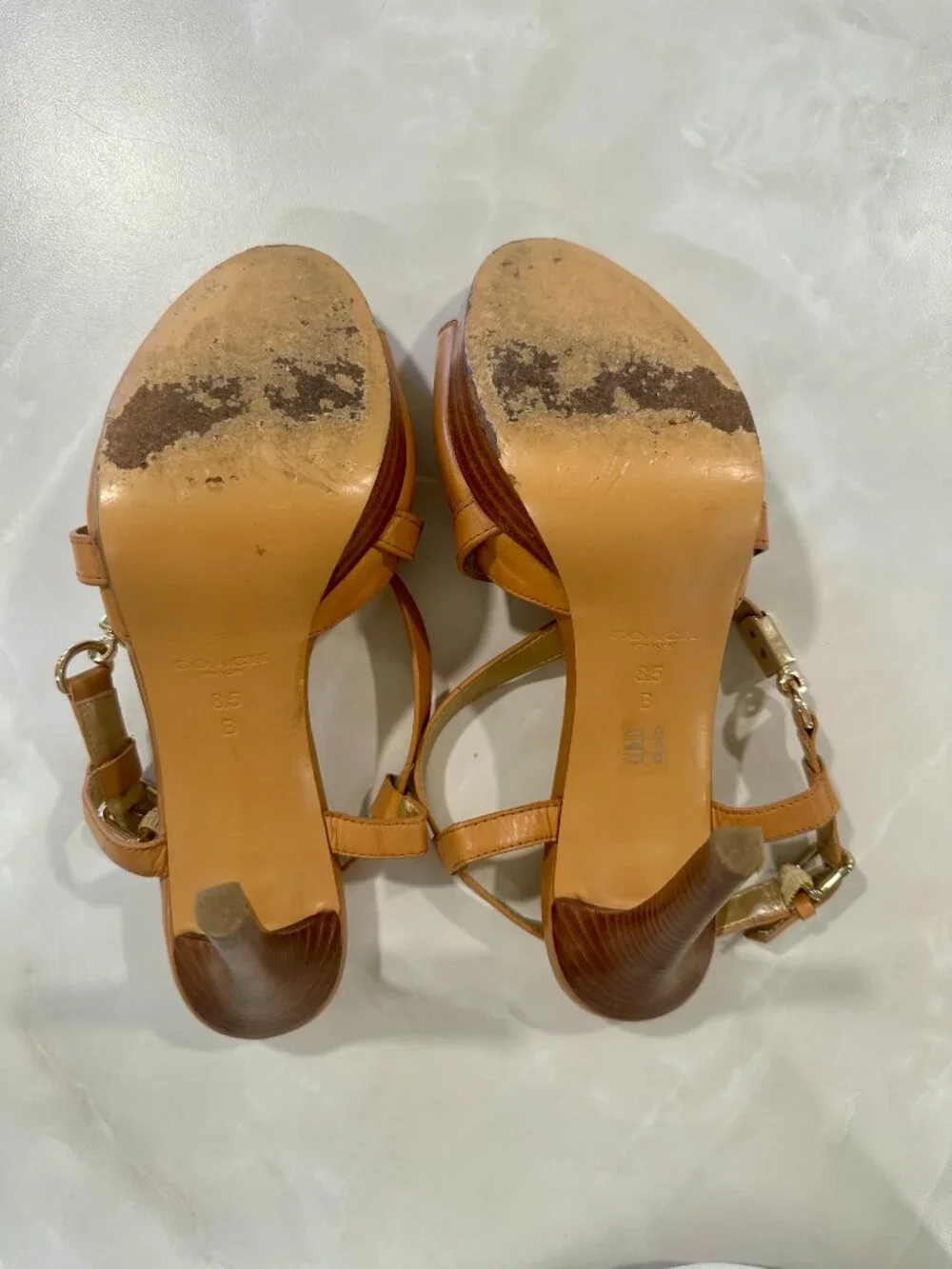 Coach Shoe Size 8 - Picture 5 of 5
